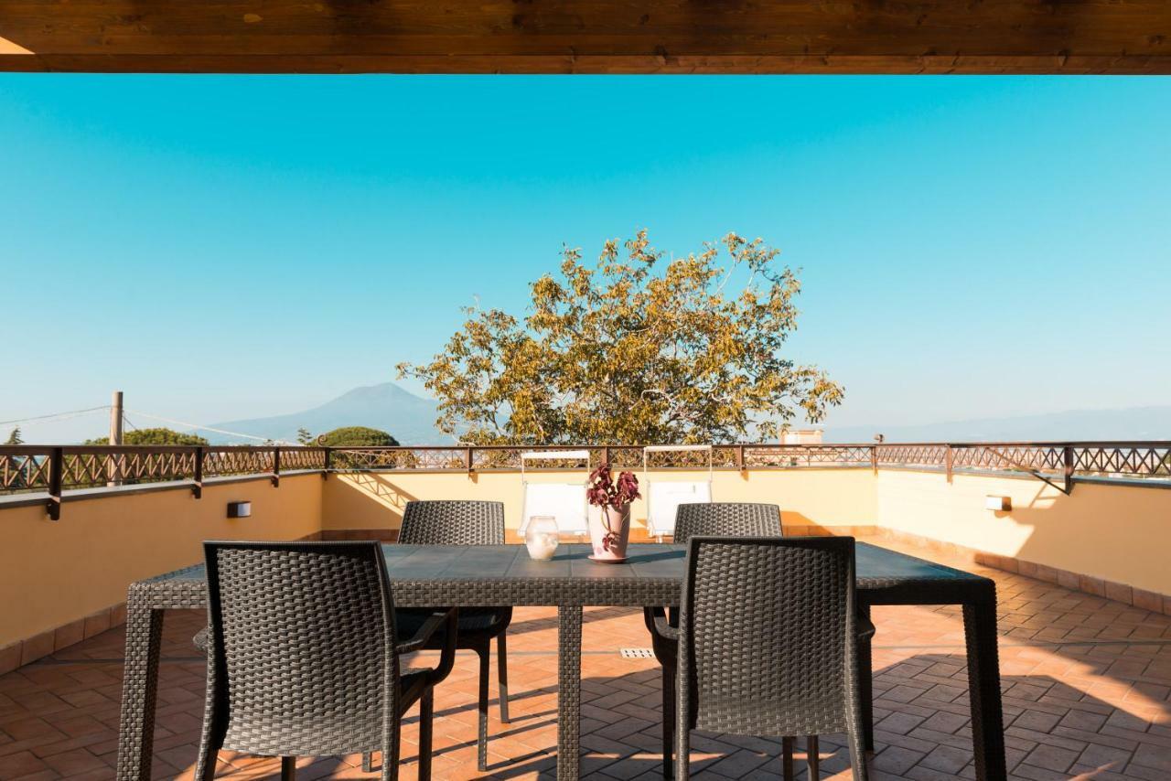 Villa Lucia Terrazza Panoramica Castellammare di Stabia Bagian luar foto