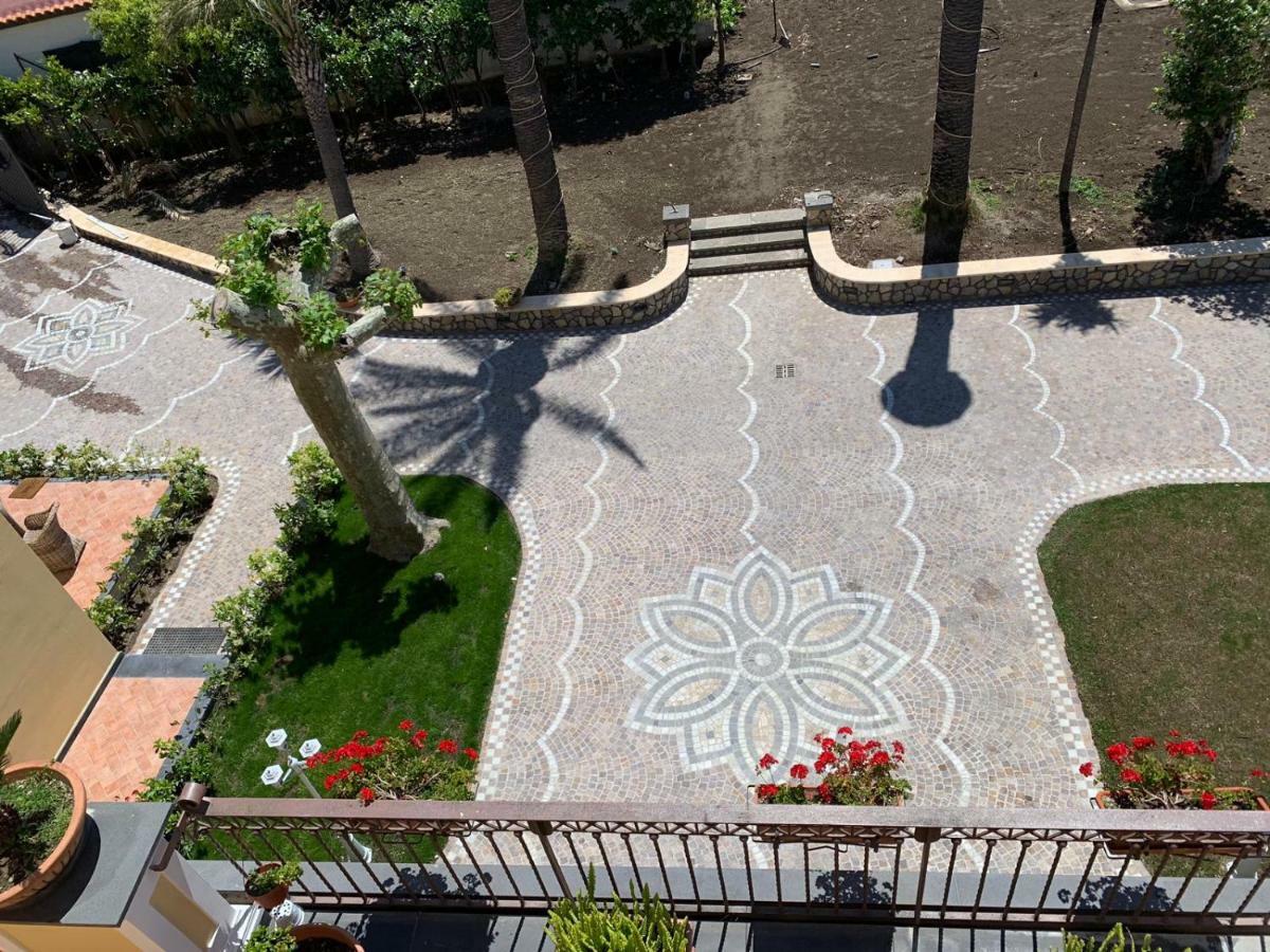 Villa Lucia Terrazza Panoramica Castellammare di Stabia Bagian luar foto