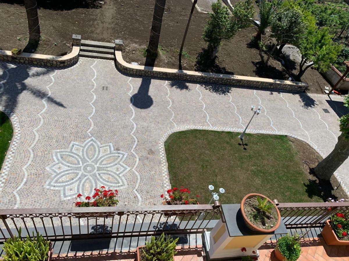 Villa Lucia Terrazza Panoramica Castellammare di Stabia Bagian luar foto
